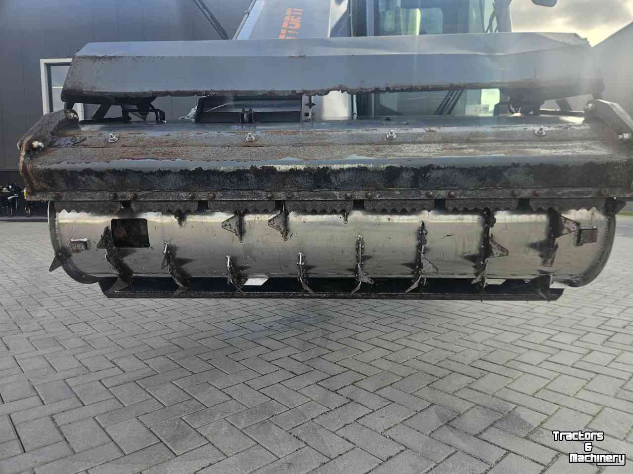 Self-propelled feed mixer Storti Dobermann SW 250 AS EVO