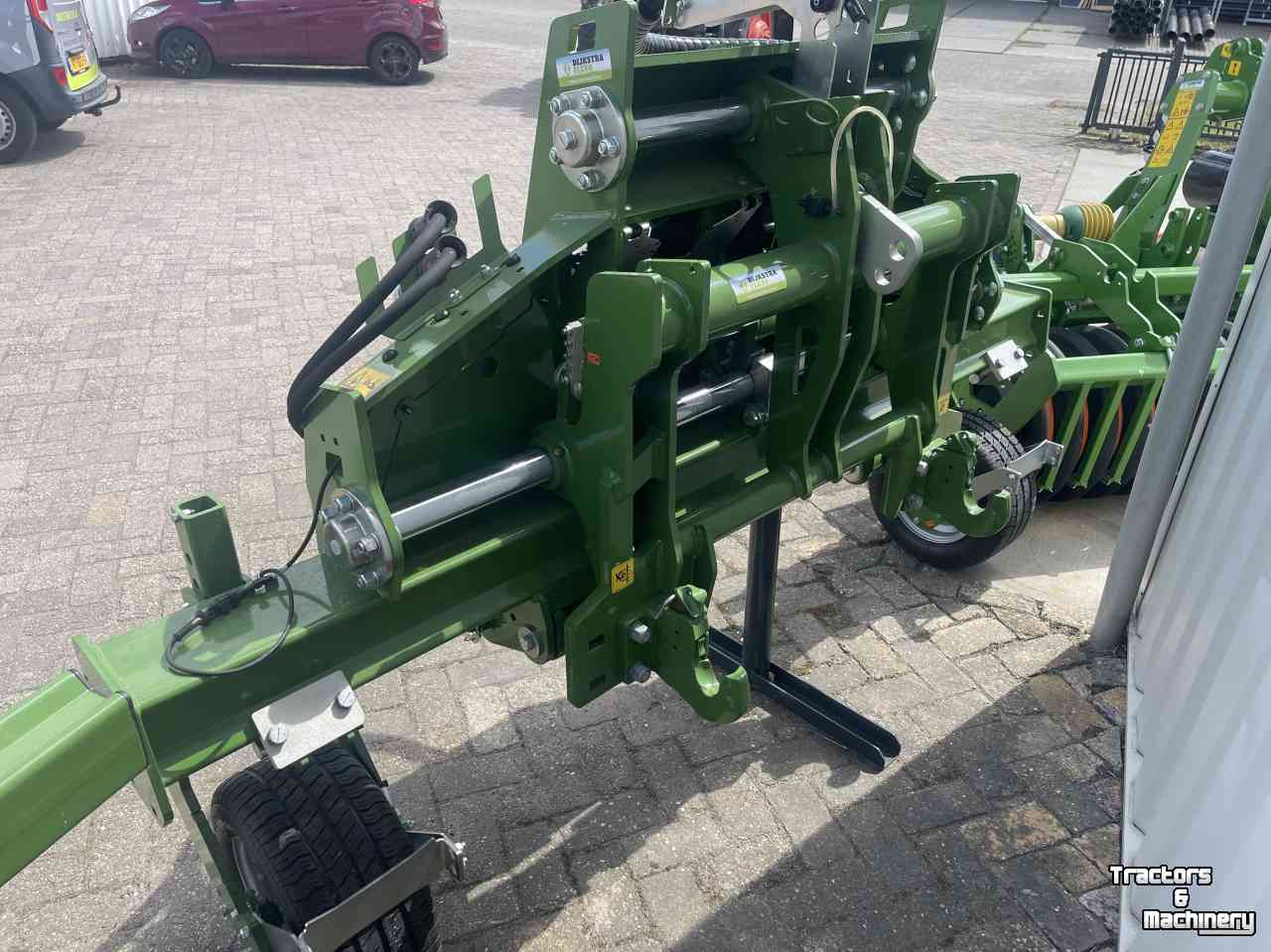 Inter-row cultivator Amazone VR2 Verschuifframe Schmottzer Camera