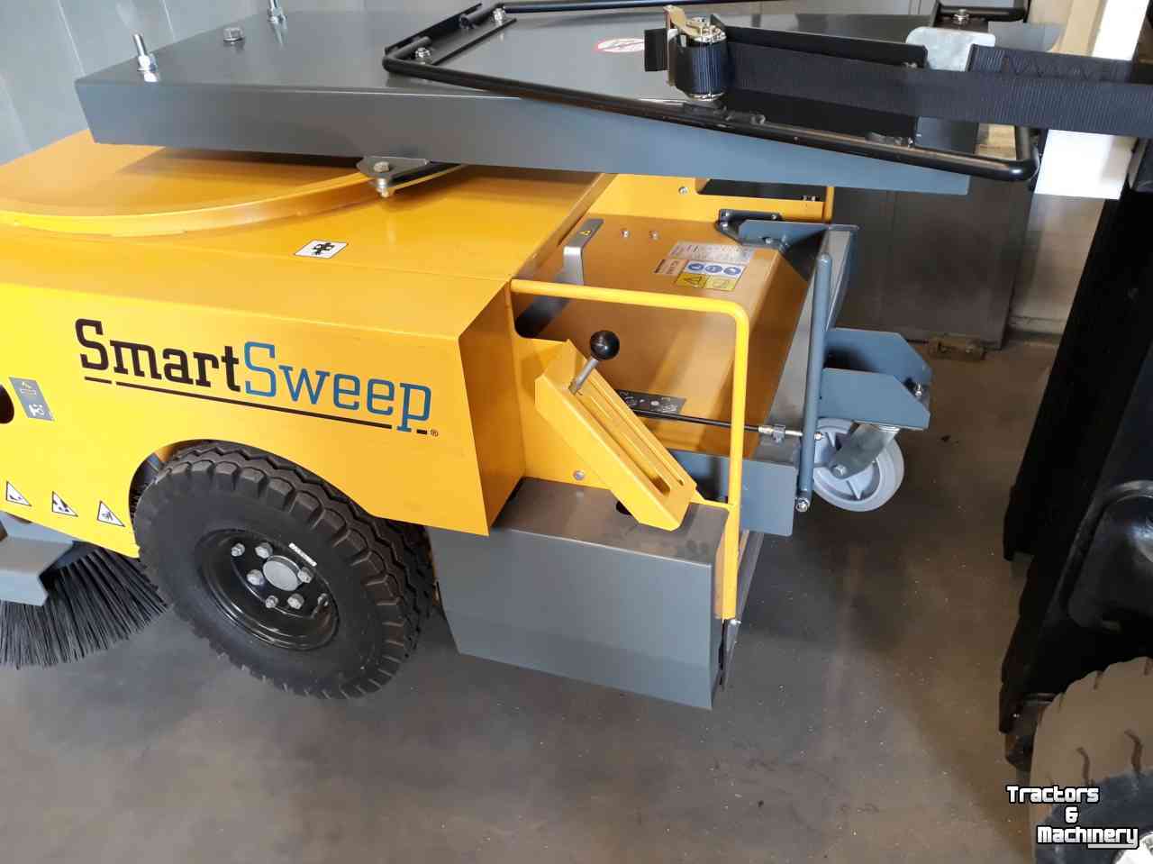 Other transport and industrial equipment and accessories SmartSweep veegmachine