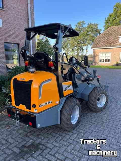 Wheelloader Giant G2300 HD