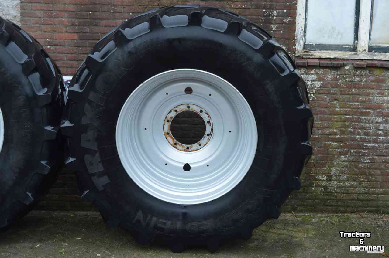 Wheels, Tyres, Rims & Dual spacers Vredestein 710/70r38