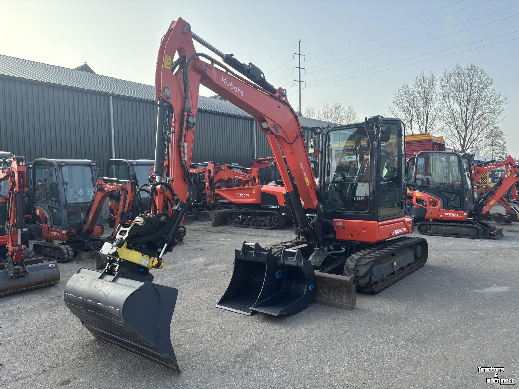 Excavator mobile Kubota KX060-5