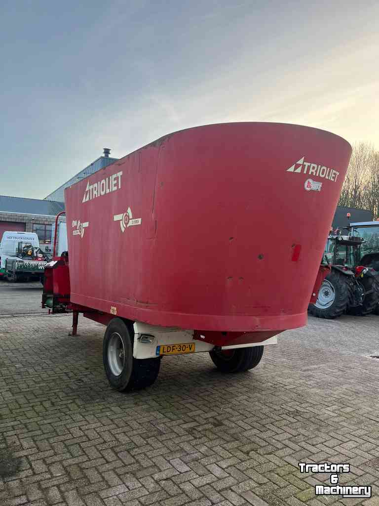 Vertical feed mixer Trioliet Solomix 2 1800 VLH