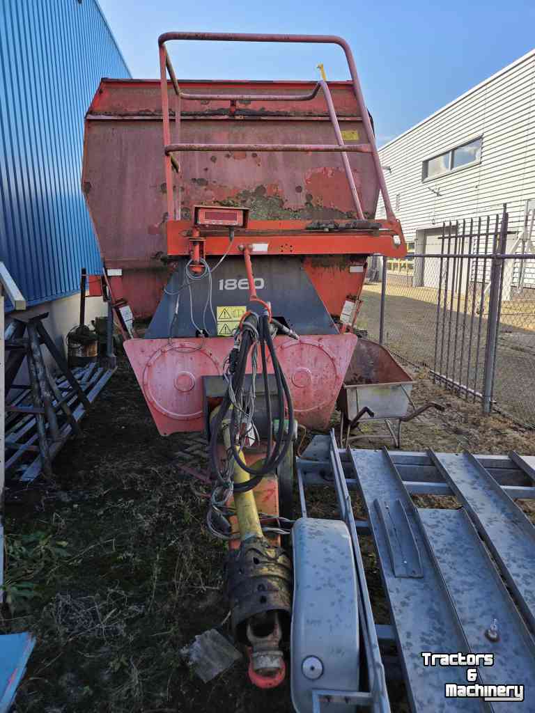 Feed mixer Kuhn EUROMIX 1860