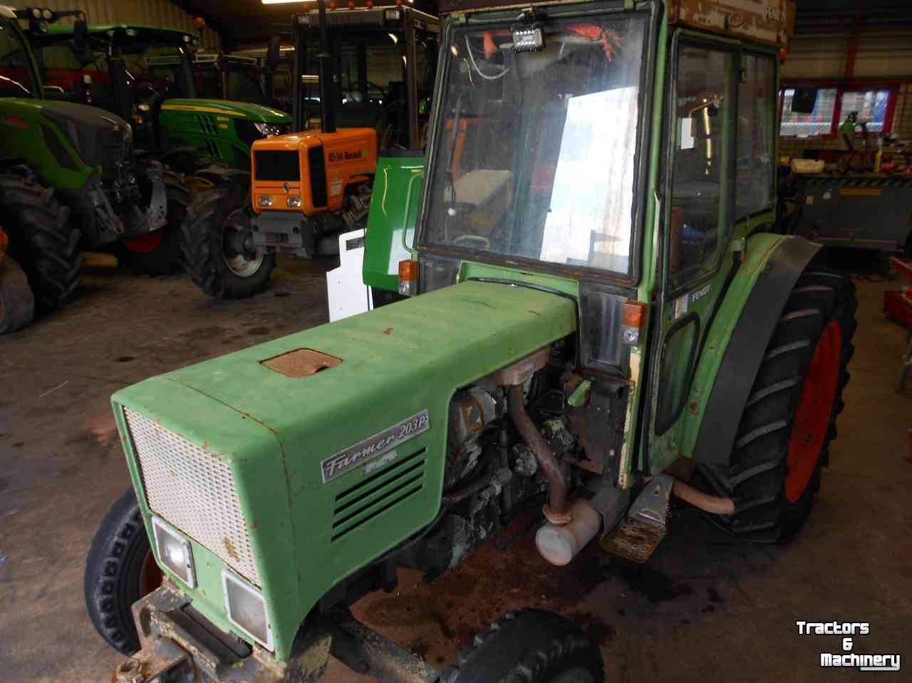 Small-track Tractor Fendt 203 p