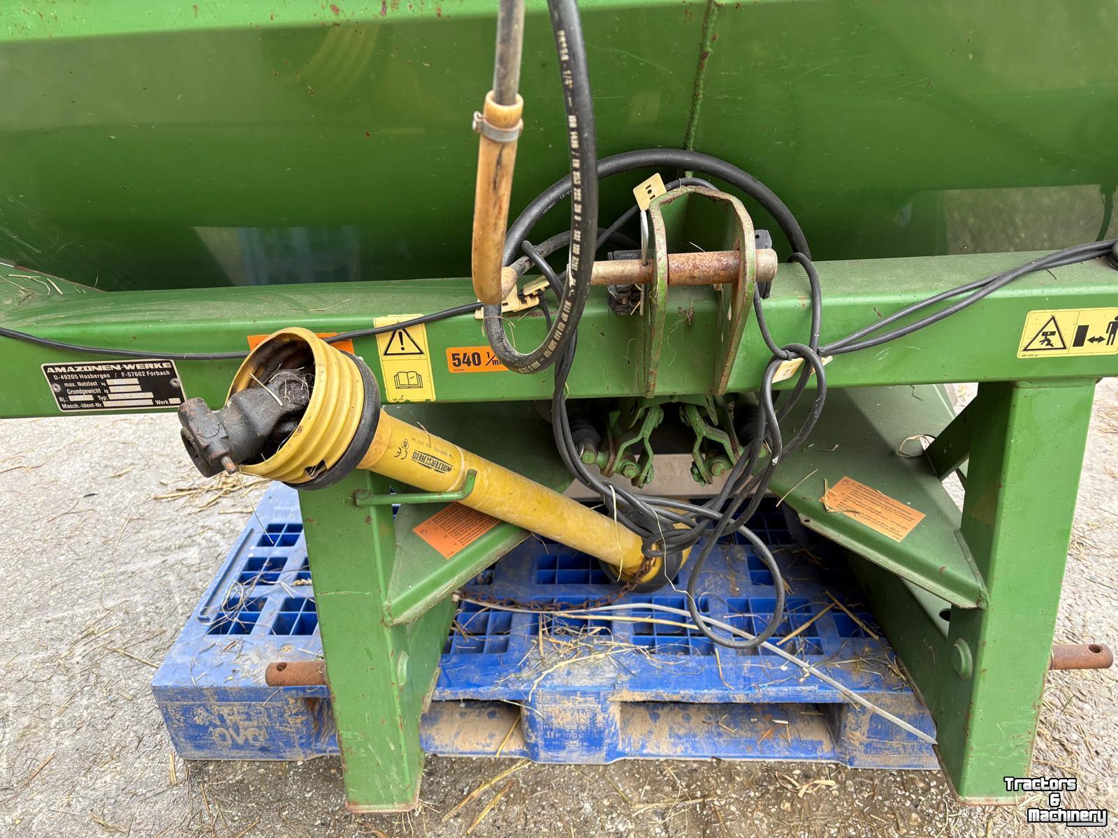 Fertilizer spreader Amazone ZA-X Perfect 1402