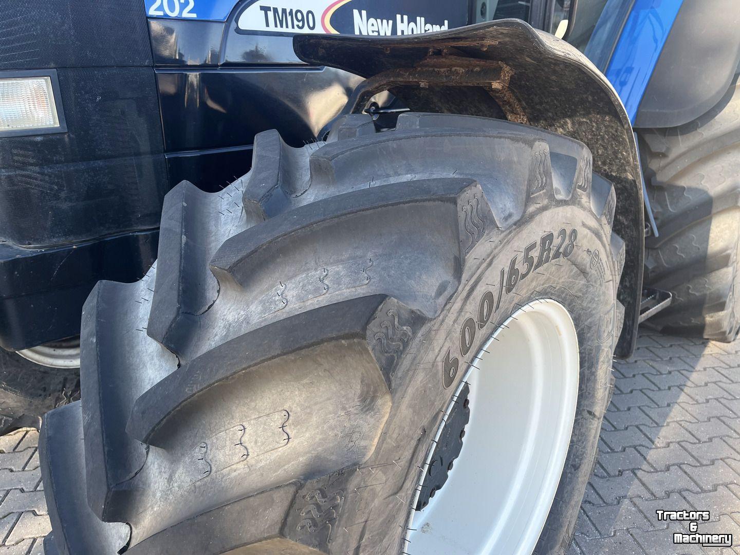 Tractor New Holland TM190