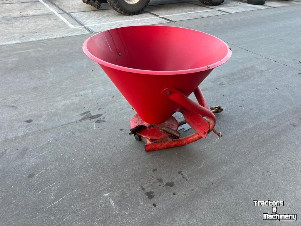Fertilizer spreader Agram 350