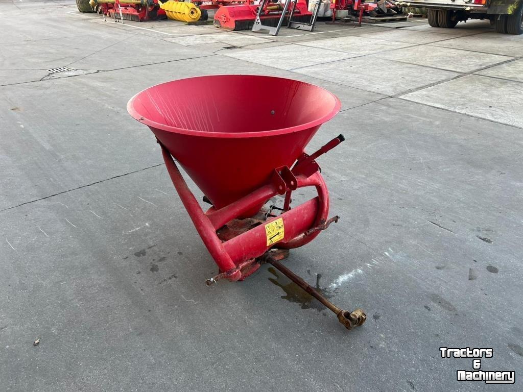 Fertilizer spreader Agram 350