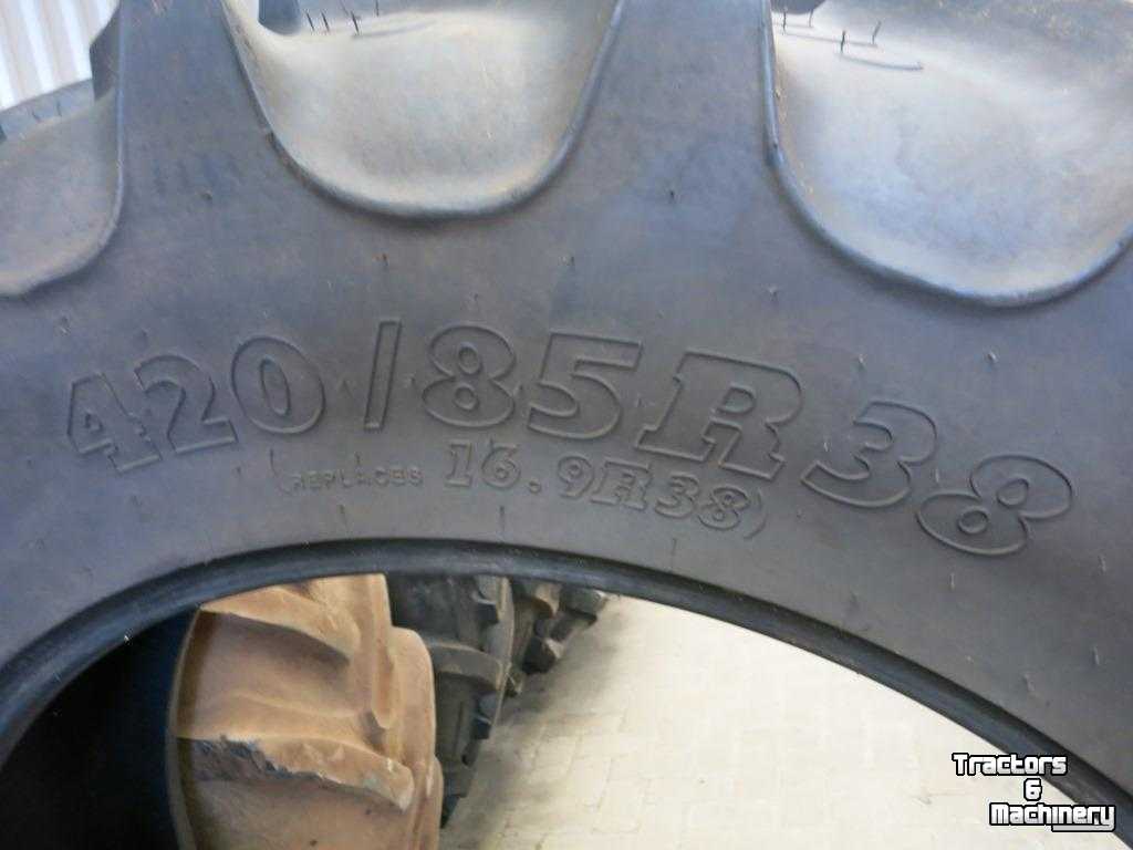 Wheels, Tyres, Rims & Dual spacers BKT 420/85 R38 RT855 BKT NIEUW