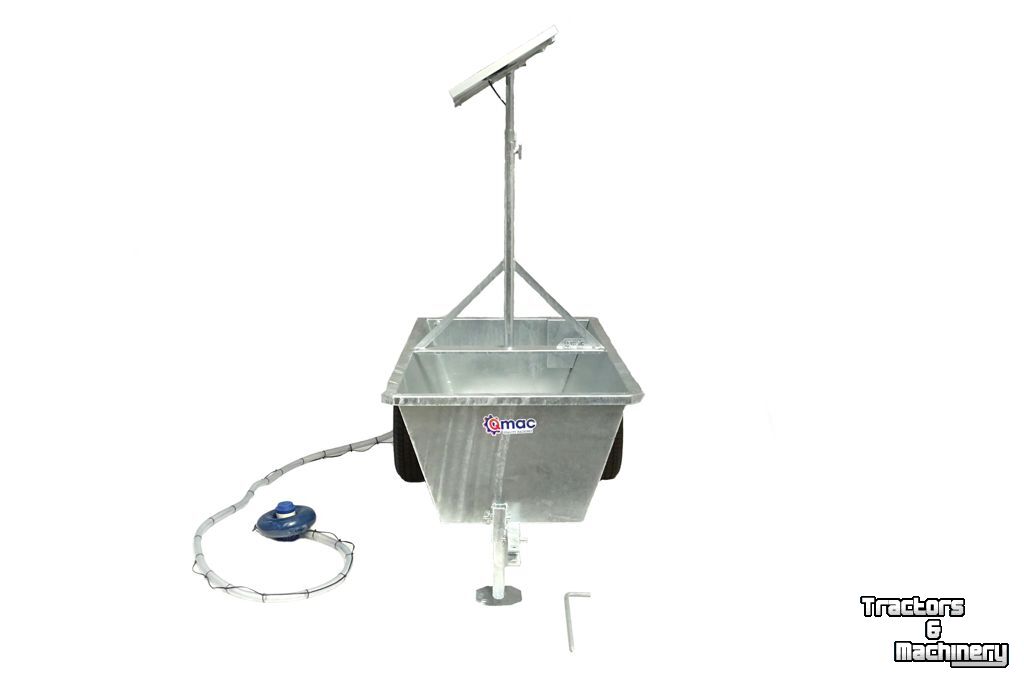Water trough Solar Energy Qmac Zonnedrinkbak / Drinkwaterbak / Veedrinkbak 900 LITER 100 WATT op zonne energie