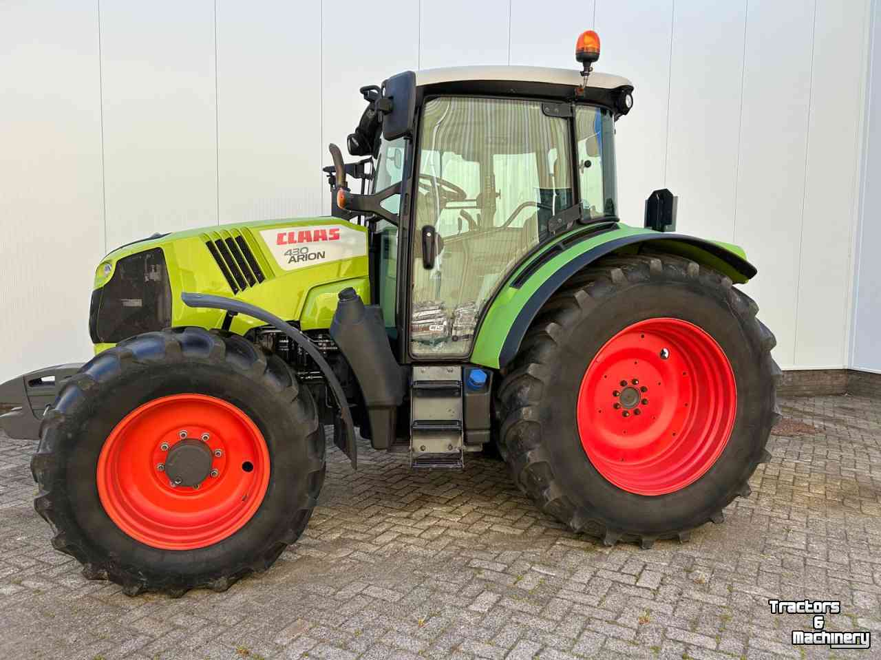 Tractor Claas Arion 430 CIS