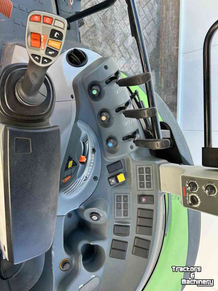Tractor Claas Arion 430 CIS