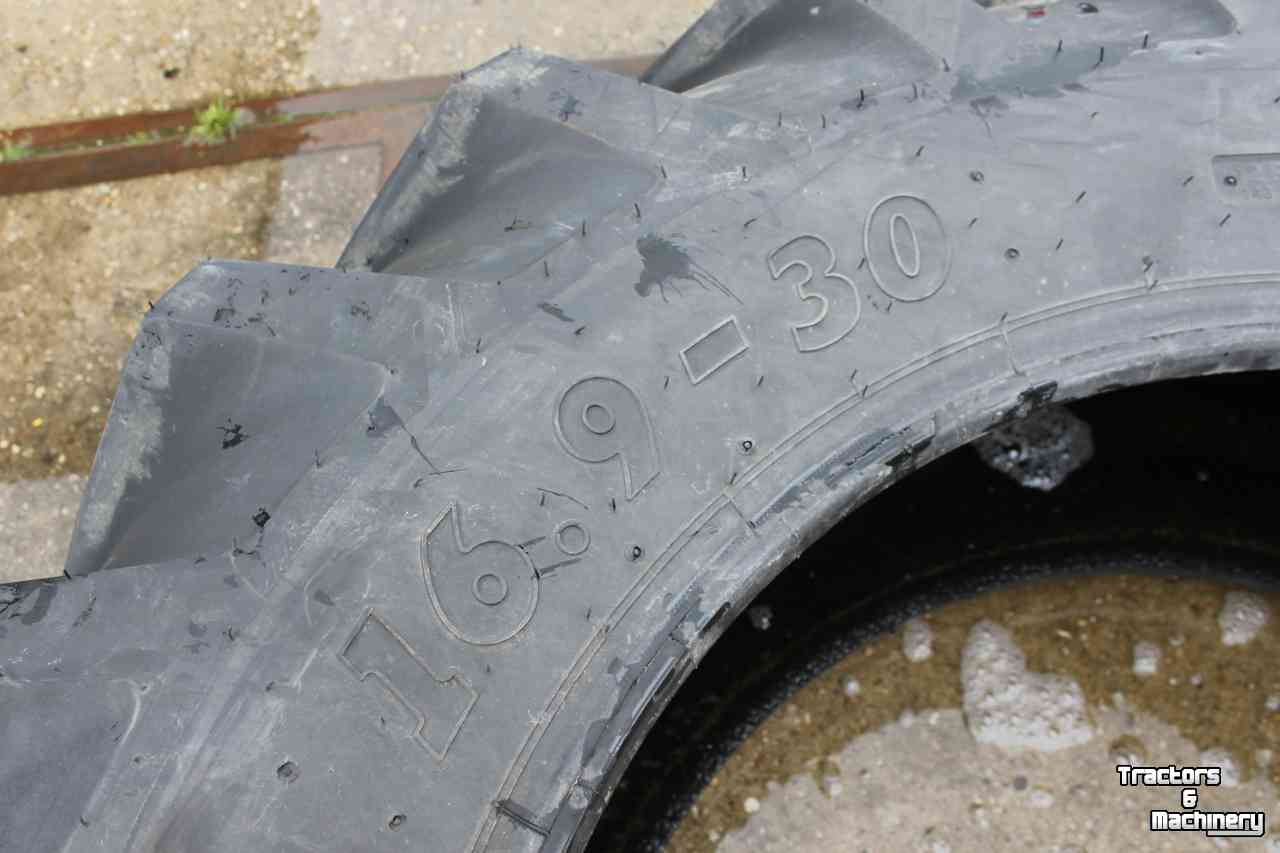 Wheels, Tyres, Rims & Dual spacers BKT 16.9-30 (16.9x30) buitenband TR-135 nieuw