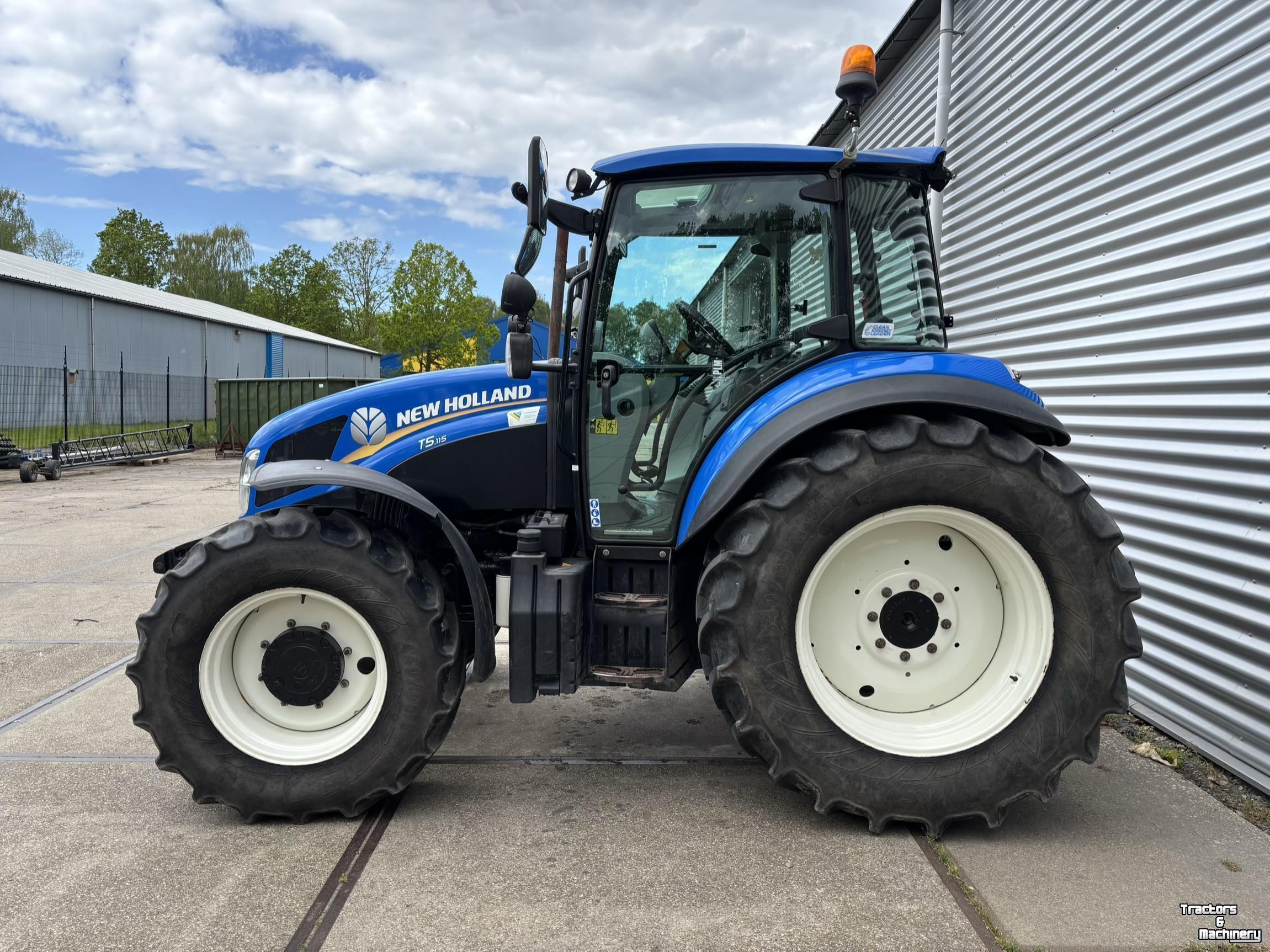 Tractor New Holland T5.115 Dual Command