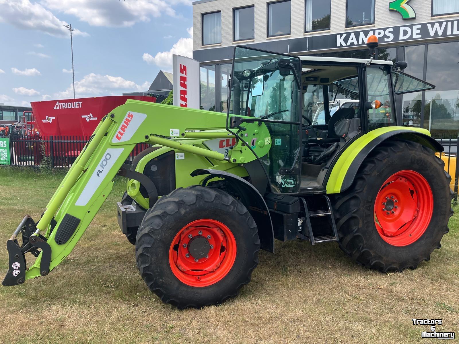 Tractor Claas AXOS 320 CX