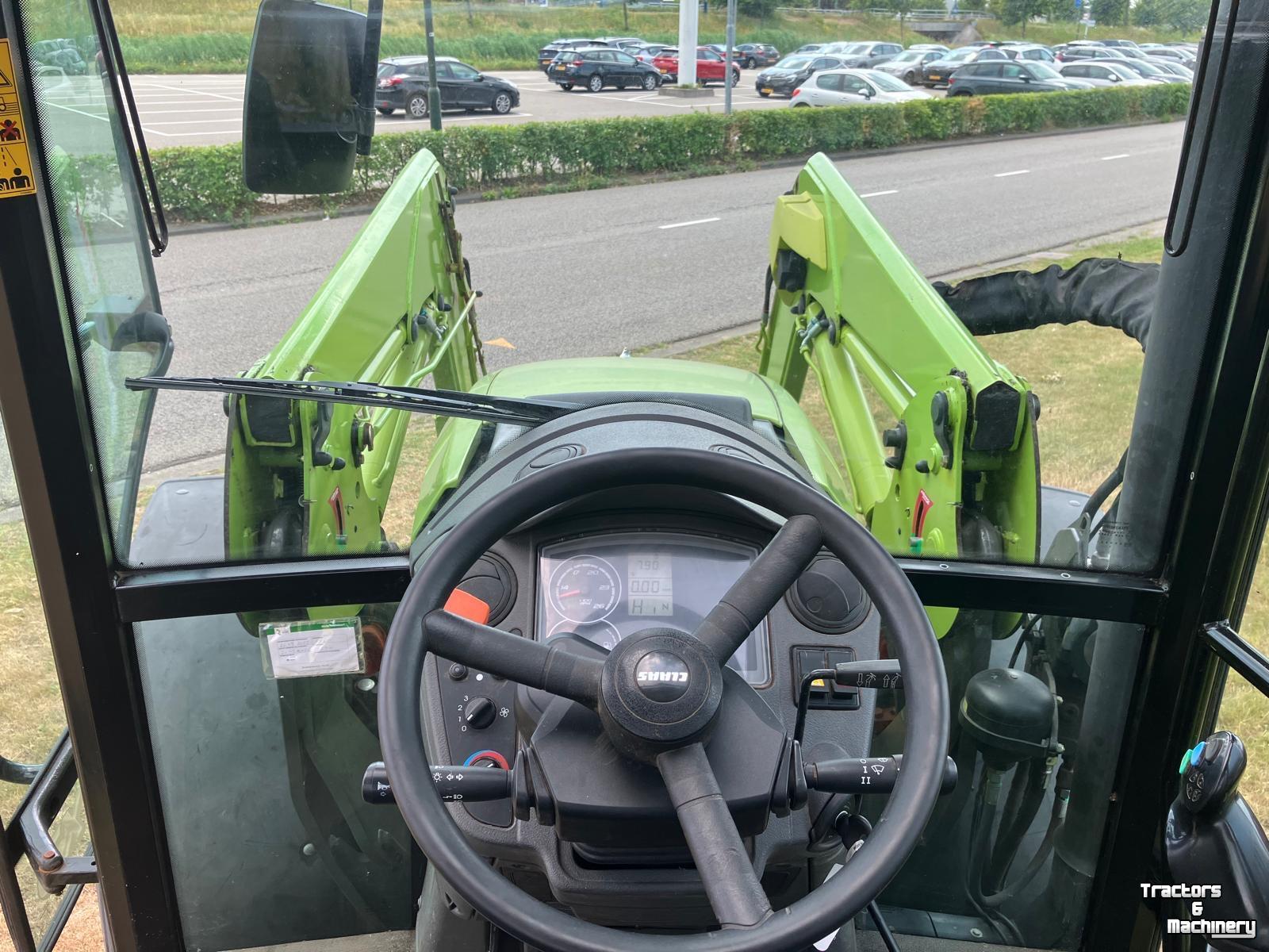 Tractor Claas AXOS 320 CX