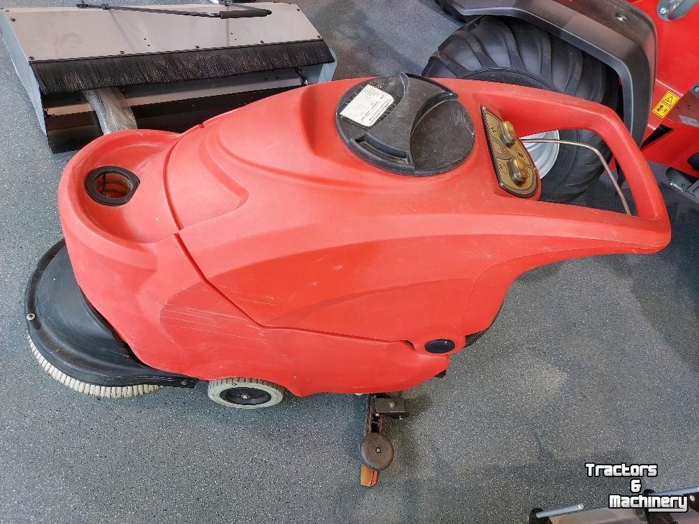 Other cleaning and sweeping machines and accessories  40B50