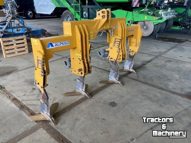 Deep subsoiler Alpego Delta 300