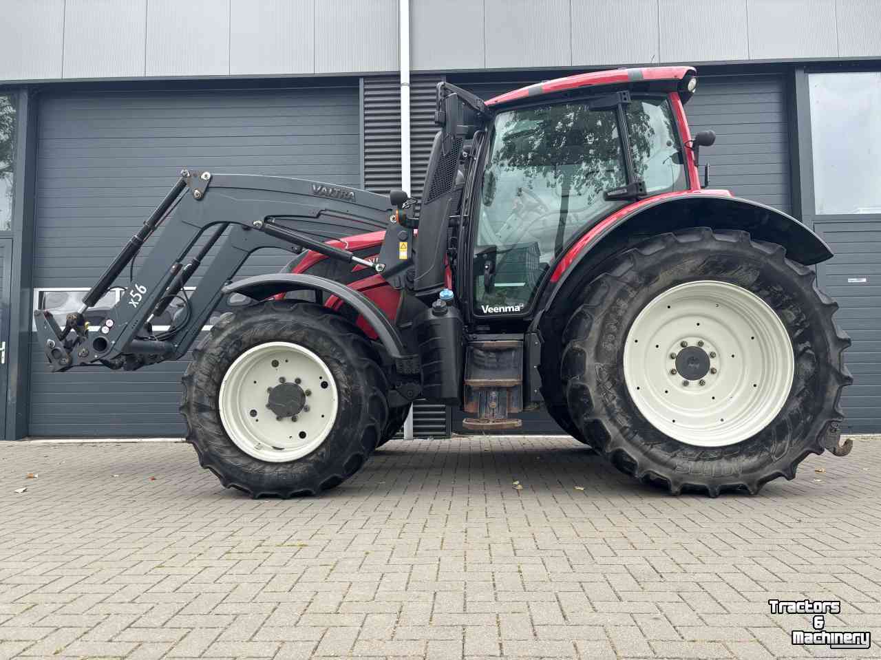 Tractor Valtra N104 Active