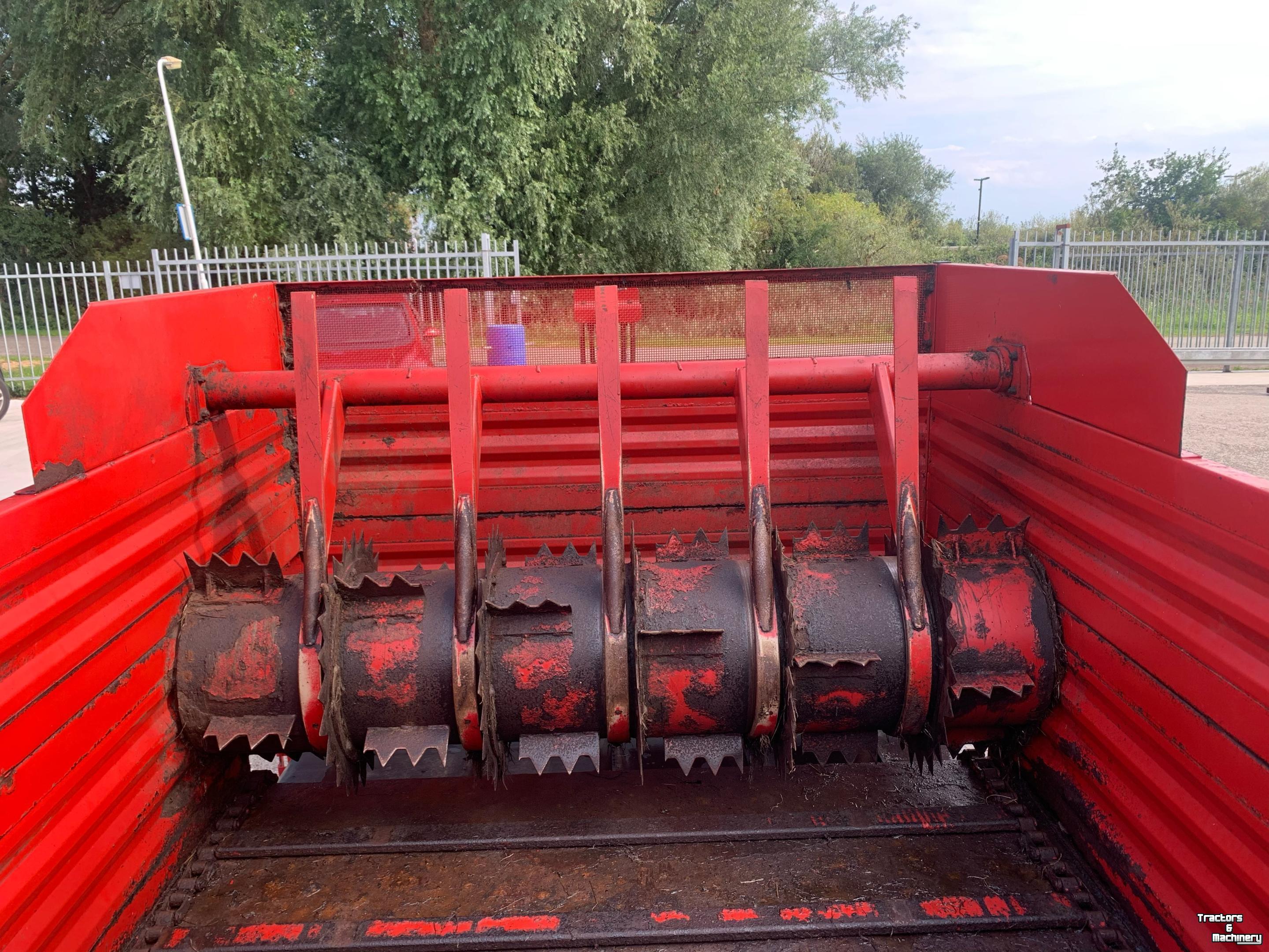 Silage-block distribution wagon Schuitemaker 20 S