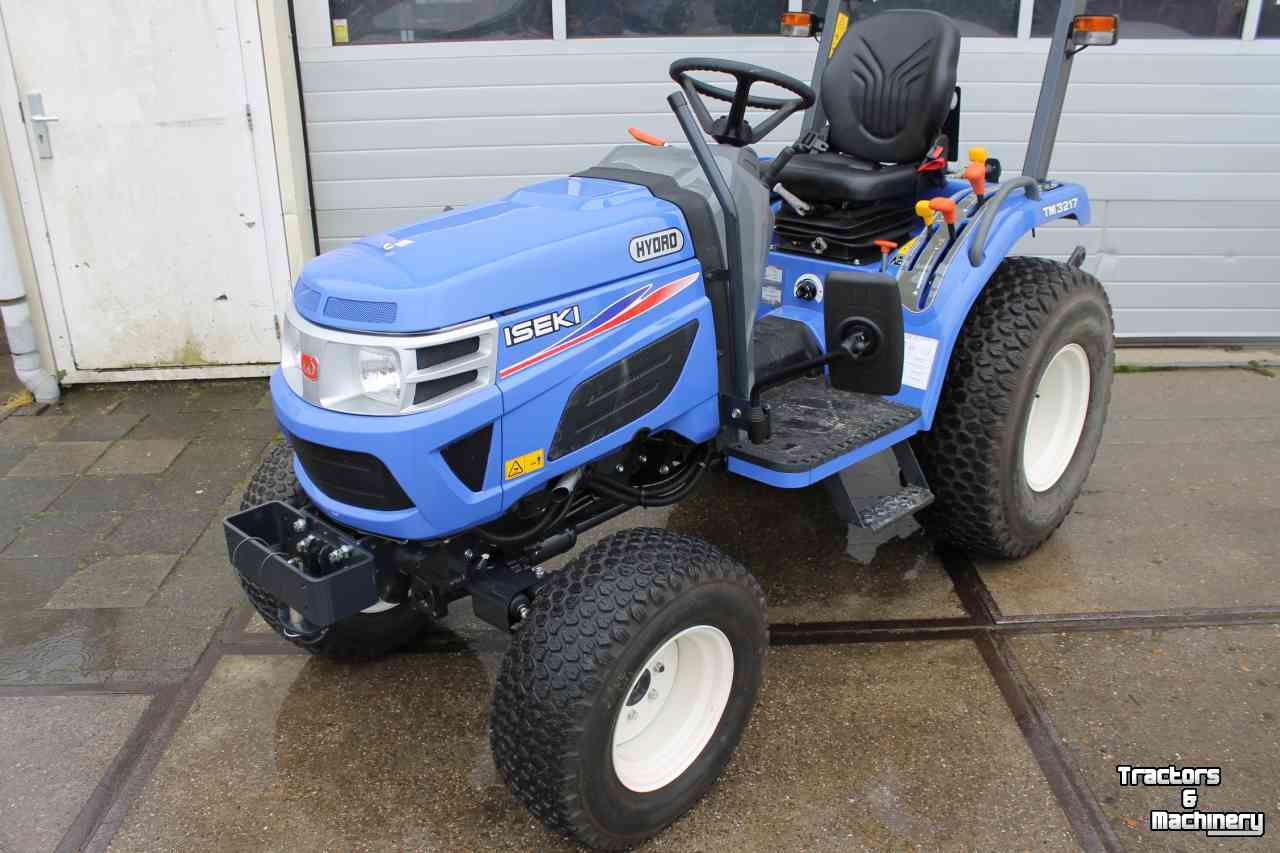 Horticultural Tractors Iseki TM3217H hydrostaat DEMO tuinbouwtrekker tractor gazonbanden