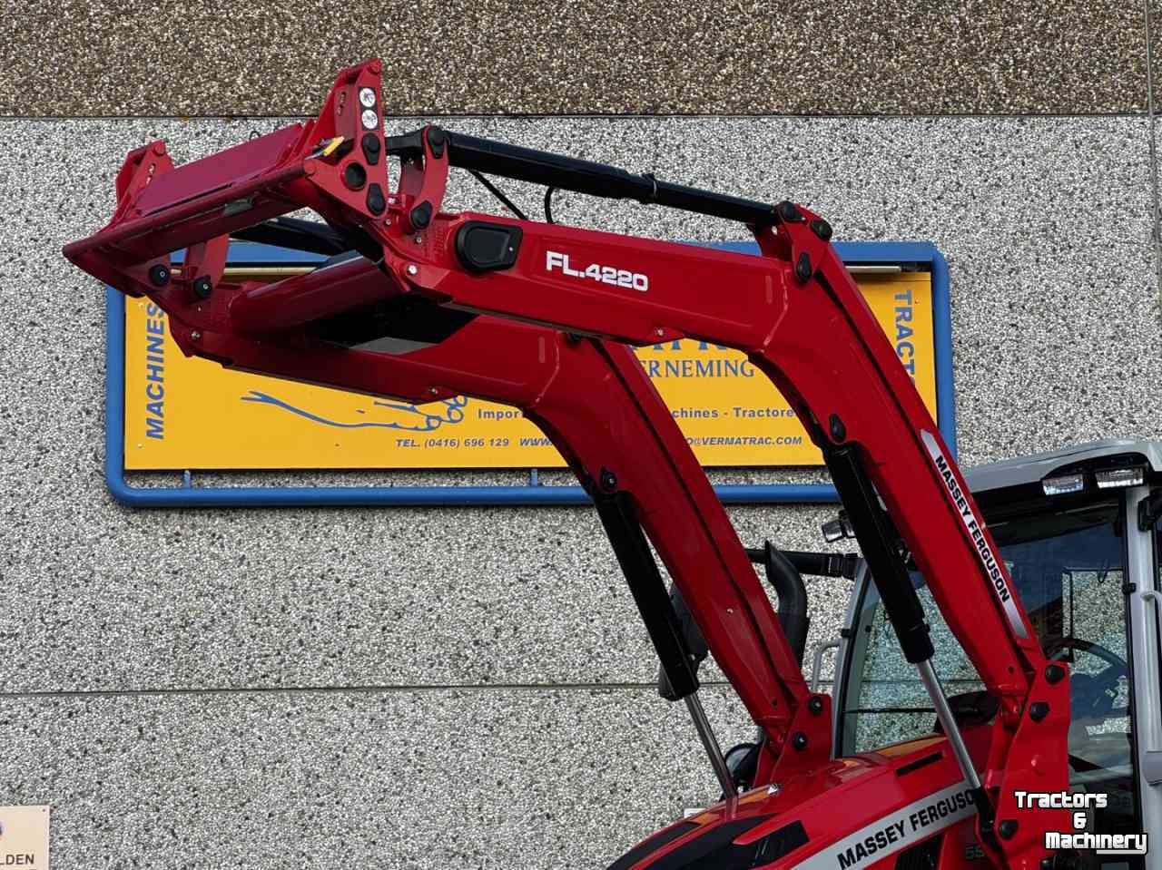 Tractor Massey Ferguson 5S145 EFFICIENT, DYNA 6, Stage V vol geveerd voorlader FL4220,  467 uren!!