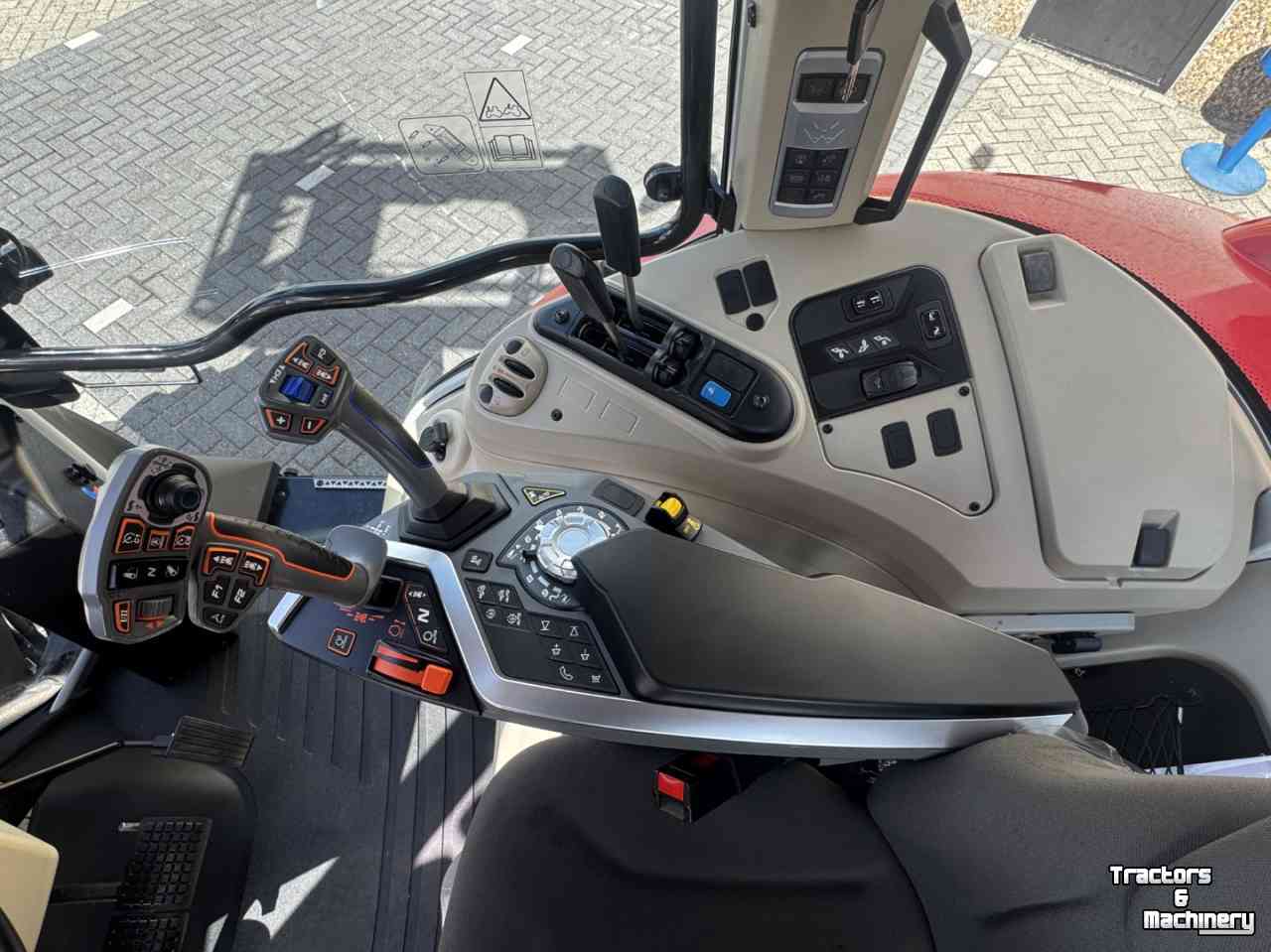 Tractor Massey Ferguson 5S145 EFFICIENT, DYNA 6, Stage V vol geveerd voorlader FL4220,  467 uren!!