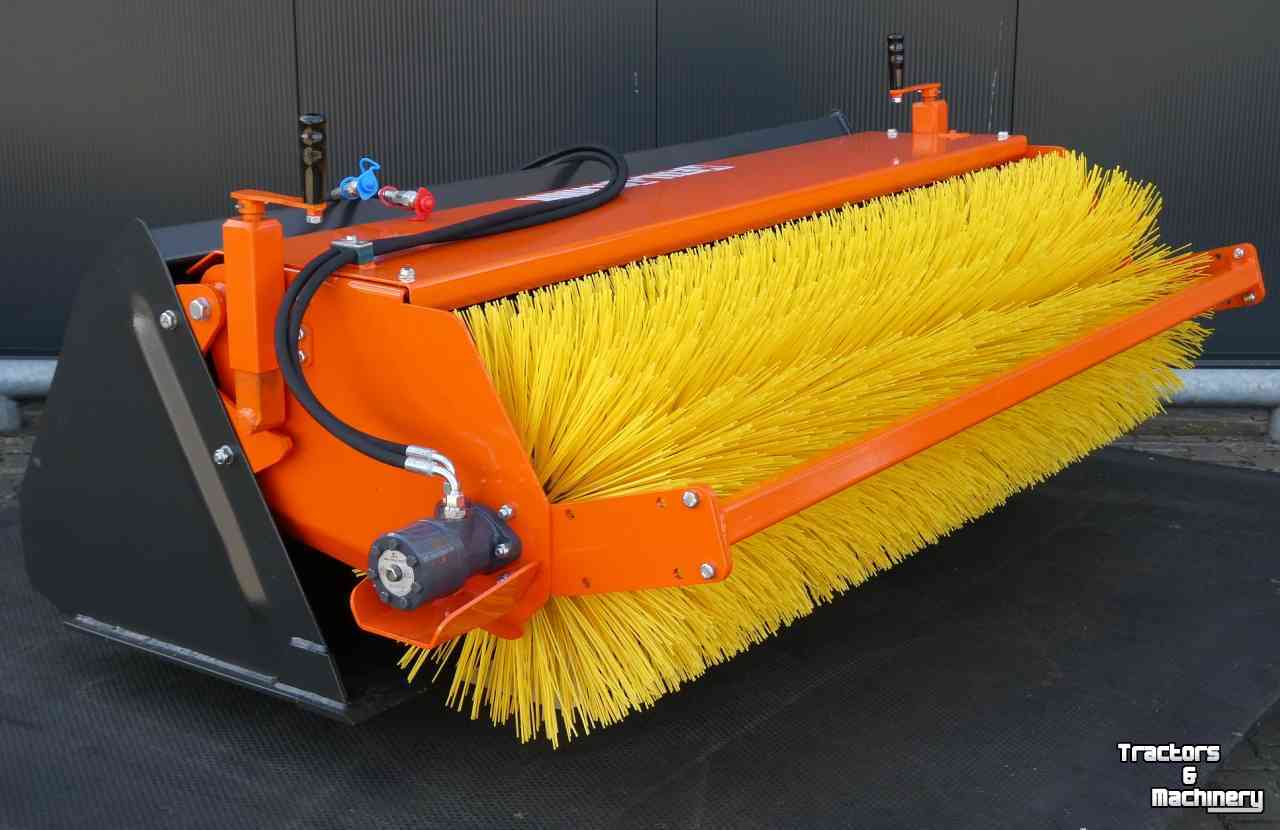 Sweeper Hofstede Bakveegmachine frontlader shovel bak veegmachine compact
