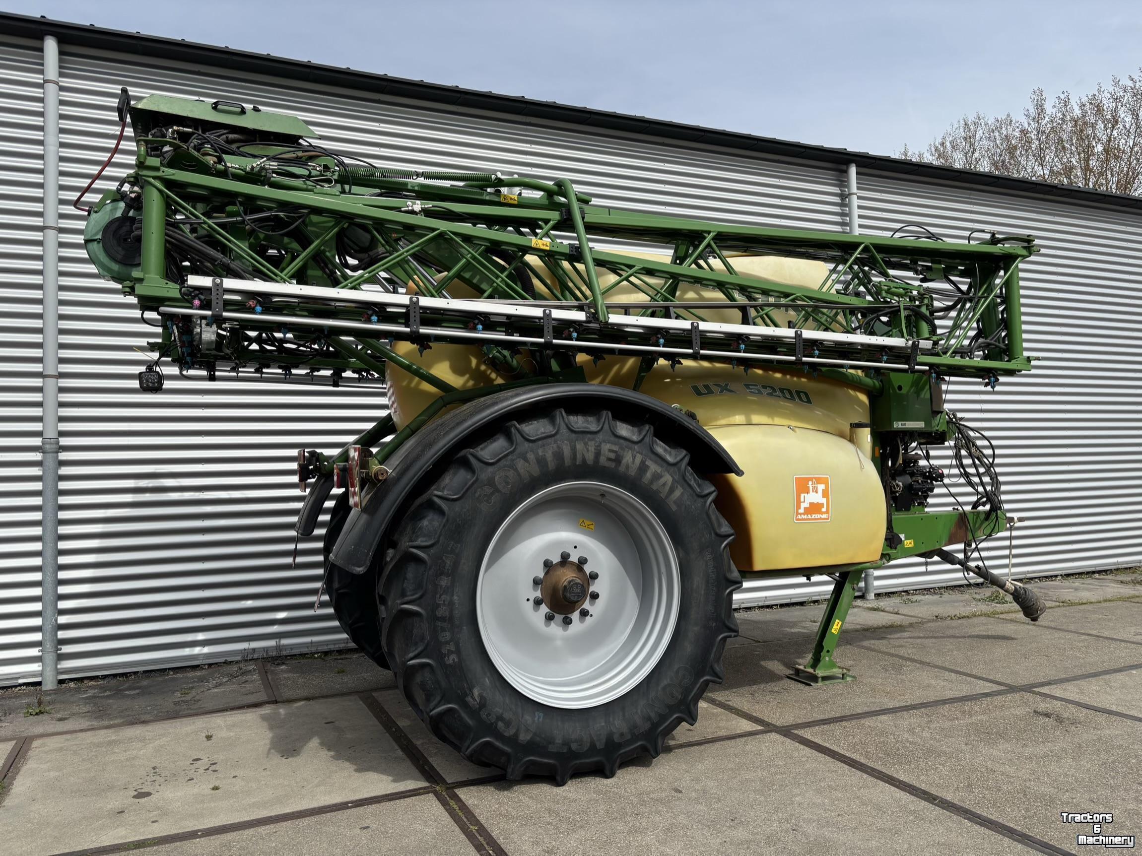 Fieldsprayer Amazone UX5200