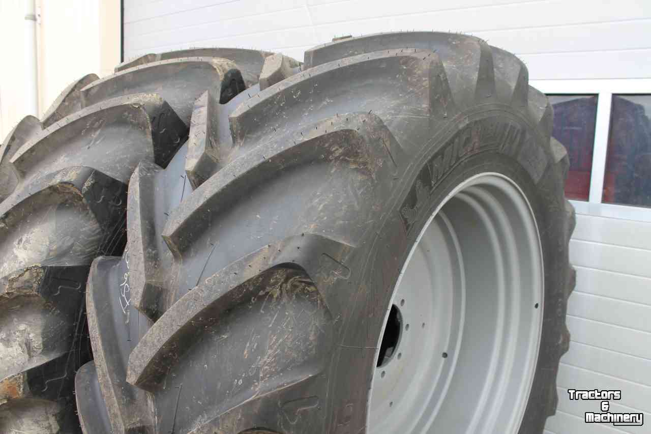 Wheels, Tyres, Rims & Dual spacers Michelin 710/60R42 Xeobib trekkerbanden achterbanden wielen velgen 8-gaats tractorbanden