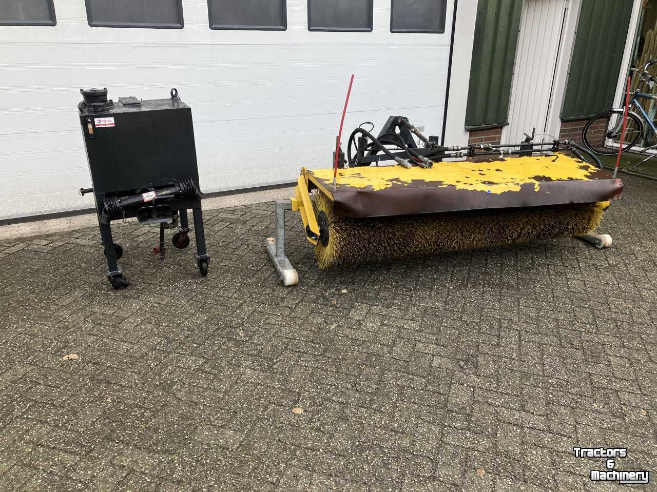 Sweepers and vacuum sweepers Nido Sneeuw veegmachine HF25DS VPZ 2.00 MTR