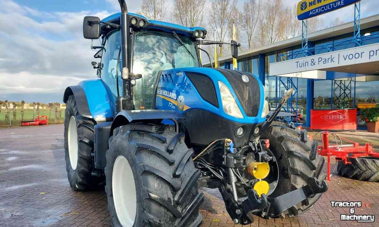 Tractors New Holland T 7.210 T4B Tractor