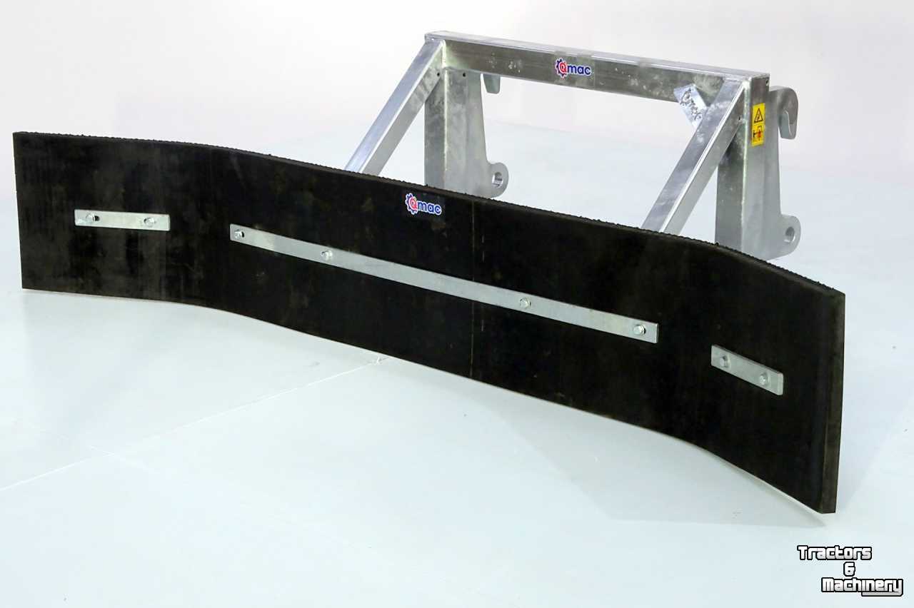 Rubber yard scraper Qmac Modulo gebouwde schuifbalk met canvas rubber 2.40 mtr aanbouw kramer