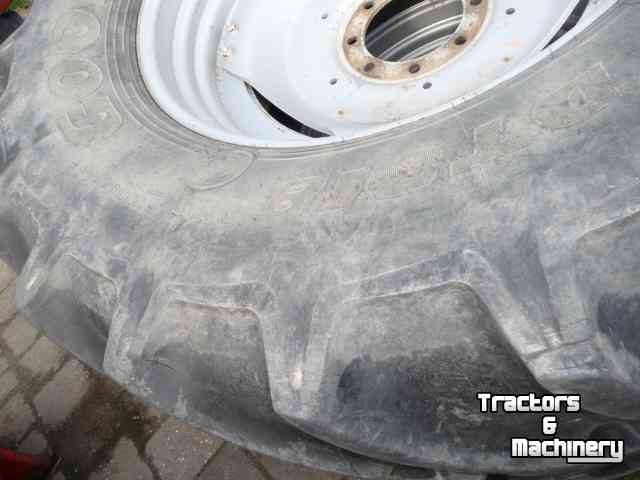 Wheels, Tyres, Rims & Dual spacers Good Year 650/65r8