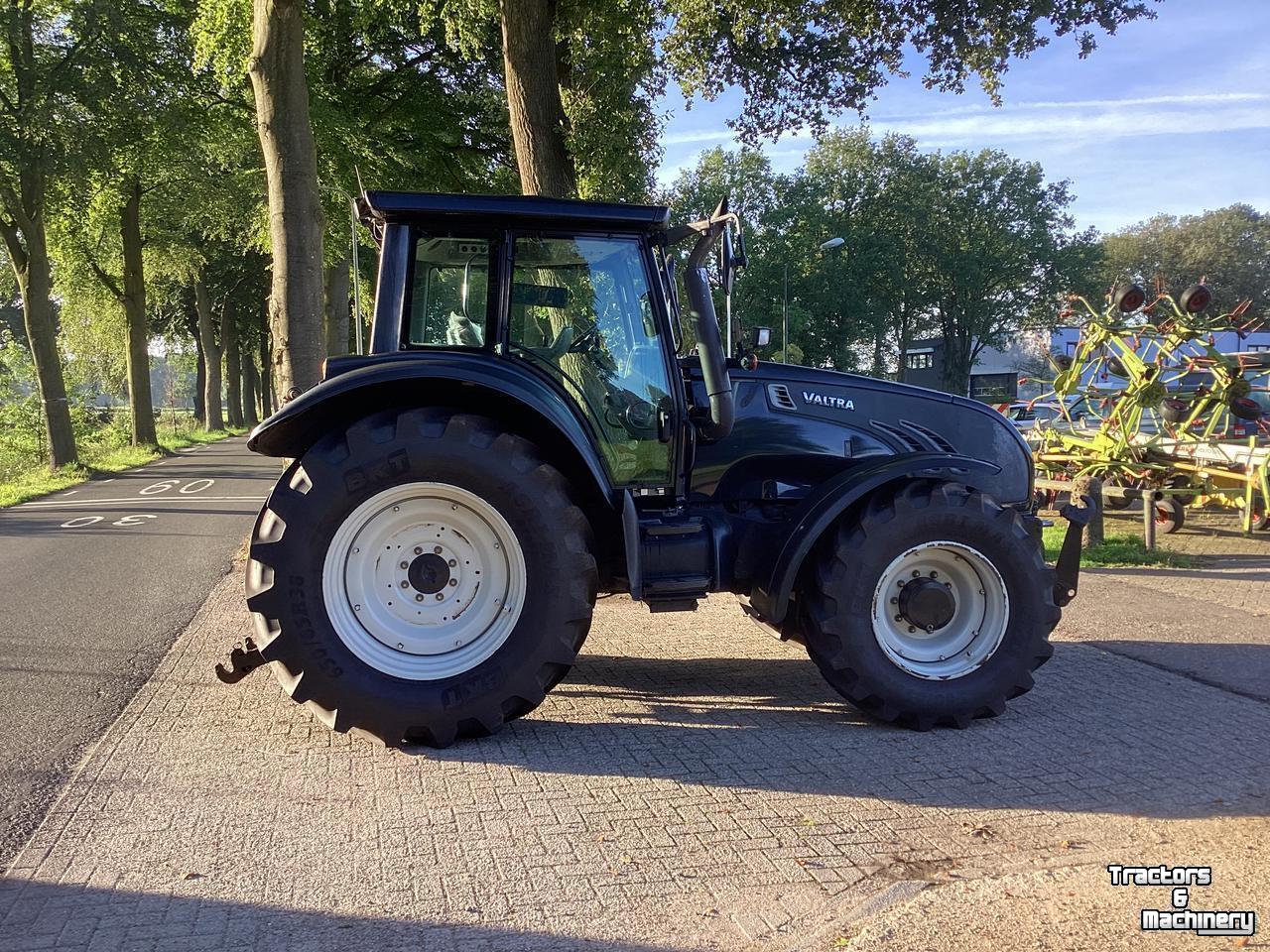 Tractor Valtra T162e