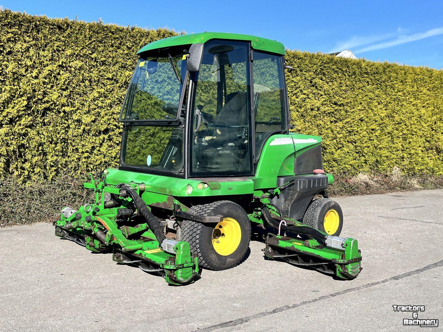 Ride-on mower John Deere 1905