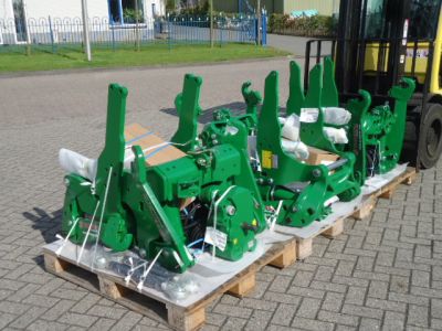 Diverse new spare-parts Zuidberg Fronthef John Deere 6020 t/m 6430