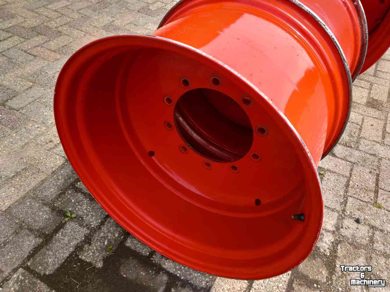 Wheels, Tyres, Rims & Dual spacers Fendt velgen set 18x28 en 23x38