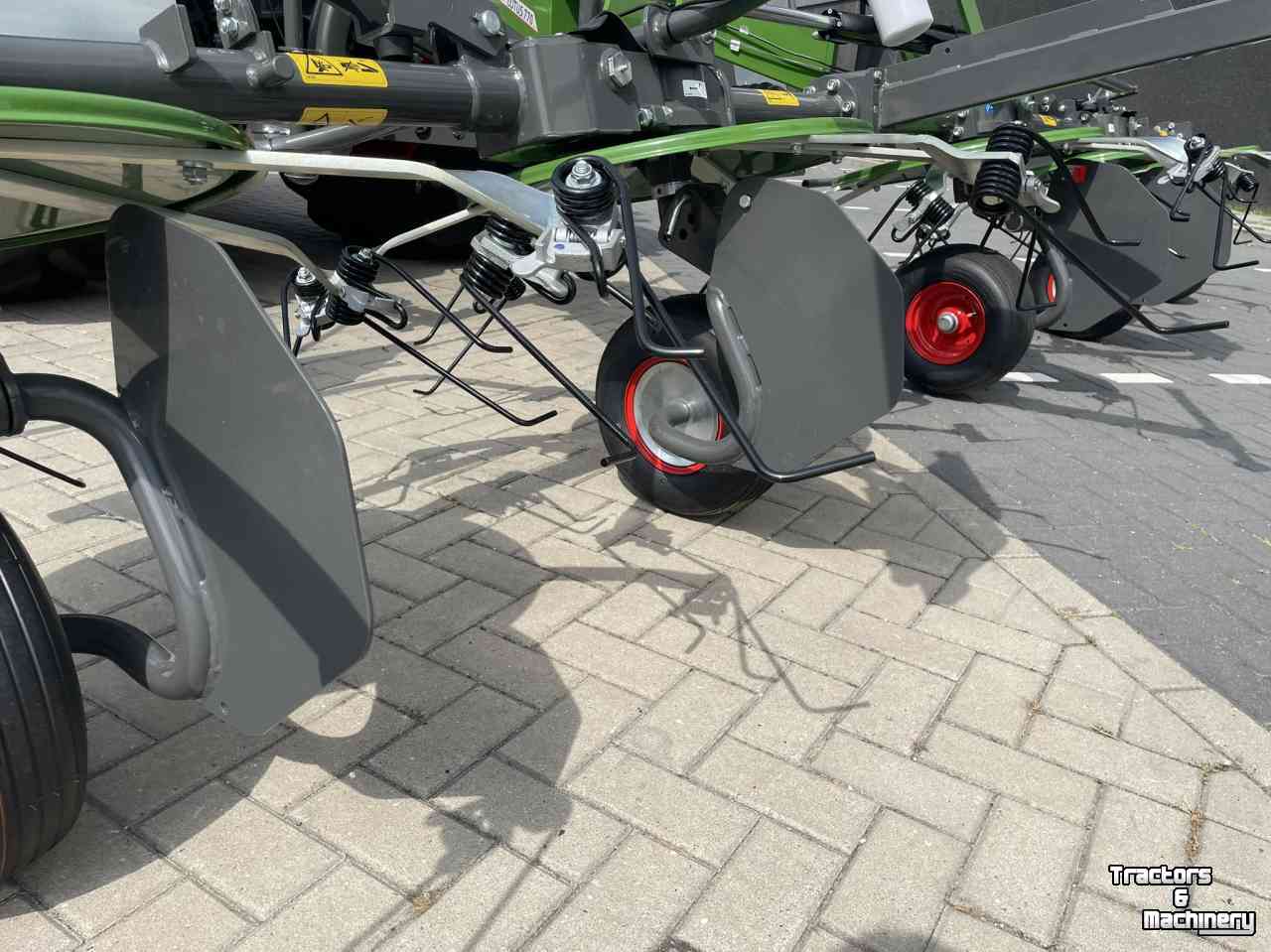 Tedder Fendt Lotus 770 Schudder