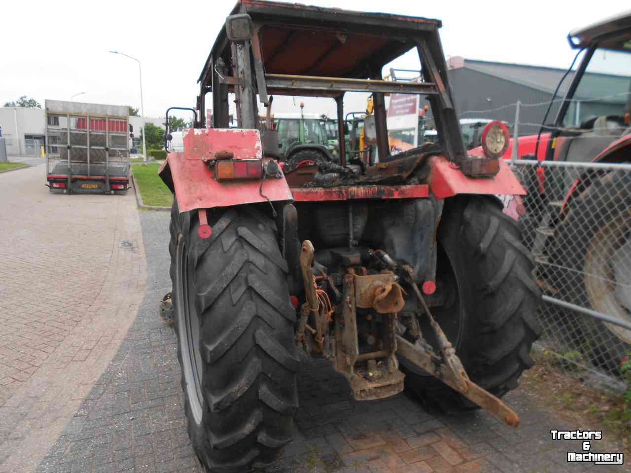 Tractor Case-IH 685