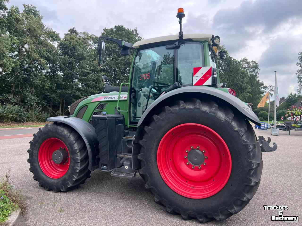 Tractor Fendt 720 S4 Power-Plus