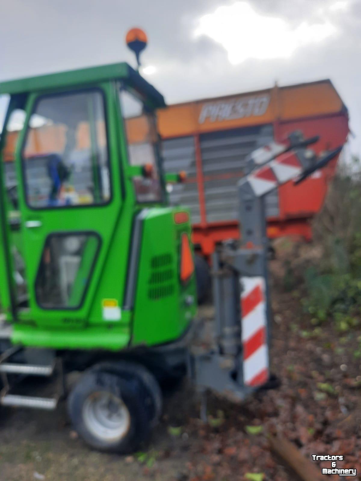 Excavator Hansa APZ331 Kraan