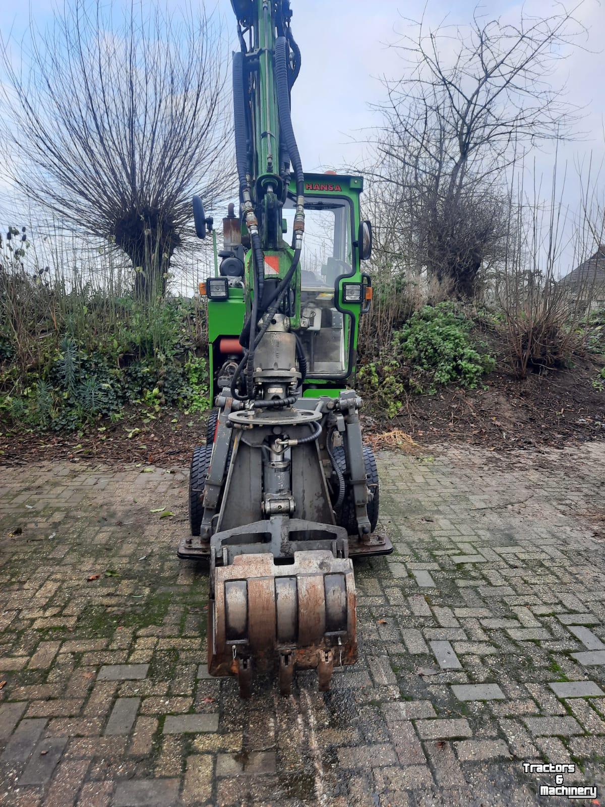 Excavator Hansa APZ331 Kraan