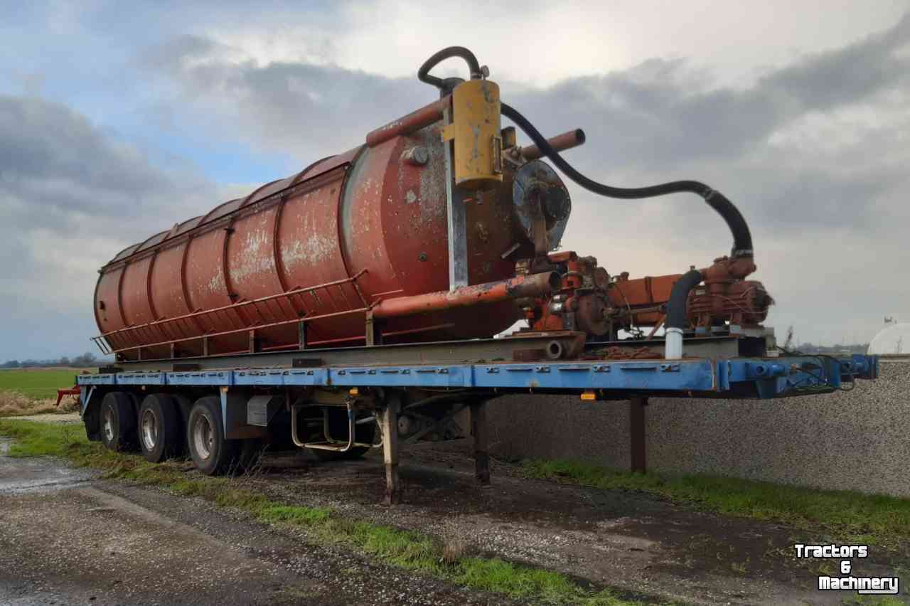 Transport slurry tank  Mesttransporttank mesttank Deutz motor mestverwerking
