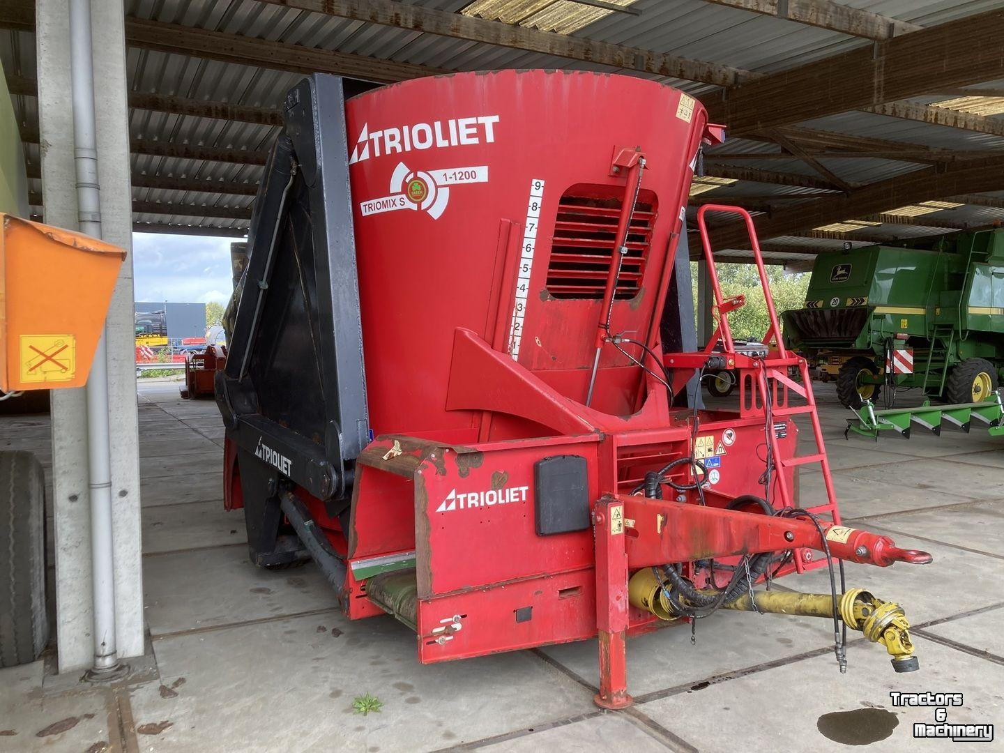 Feed mixer Trioliet TRIOMIX S1 1200