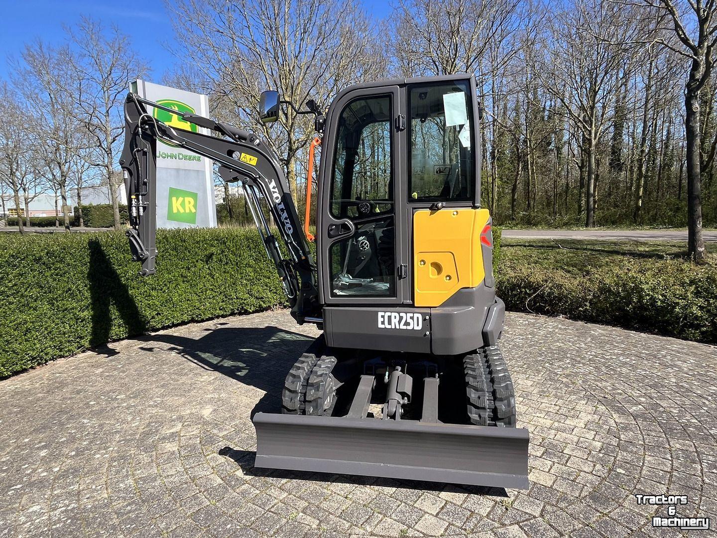 Excavator Volvo ECR 25 DFL