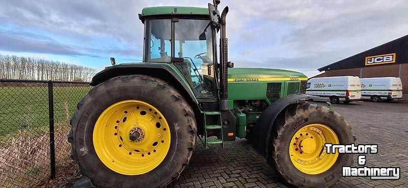 Tractor John Deere 7710