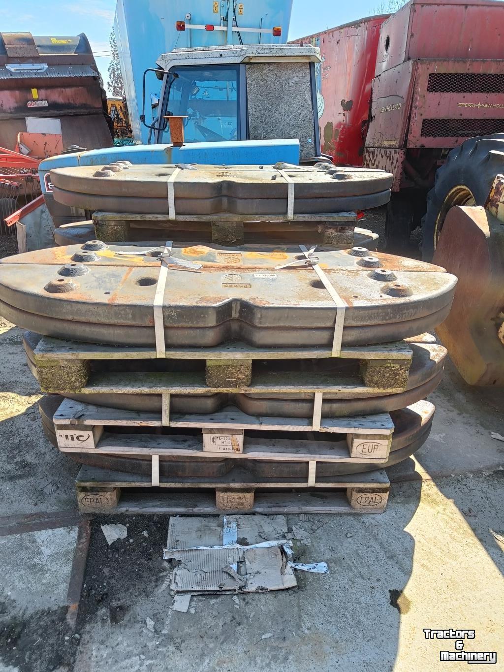 Wheels, Tyres, Rims & Dual spacers New Holland gewichten hakselaar