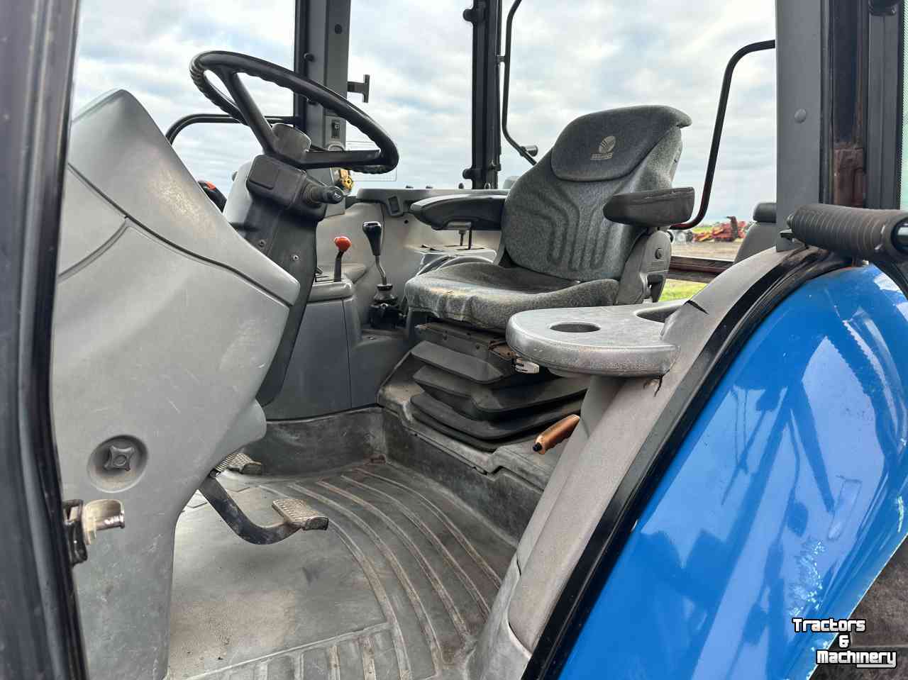 Tractor New Holland TS90